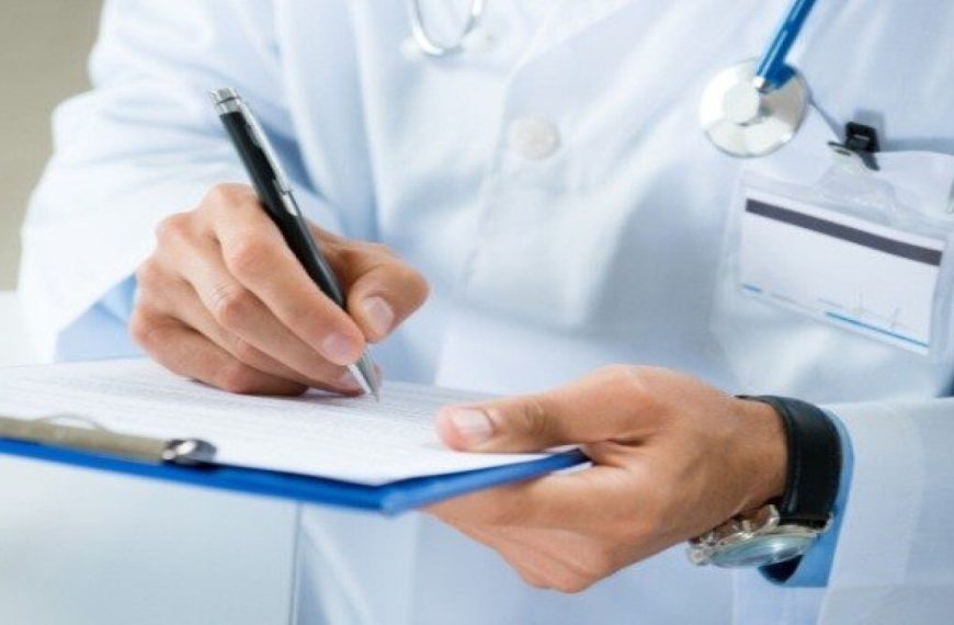 کلاهبرداری یک پزشک خانواده با ویزیت های دروغین