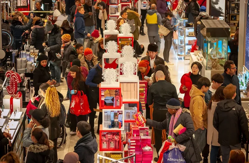 آیا Black Friday هنوز ارزش خرید دارد؟