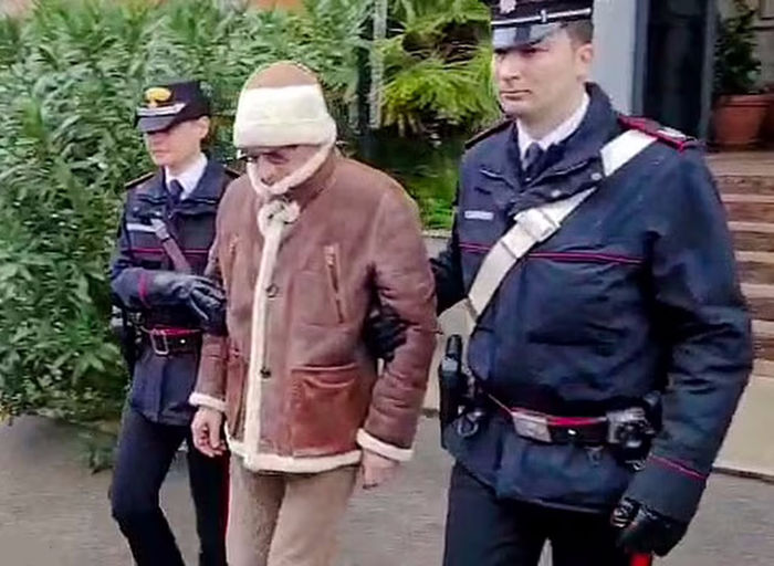 مرد شماره‌ی یک مافیای ایتالیا پس از سی‌سال دستگیر شد
