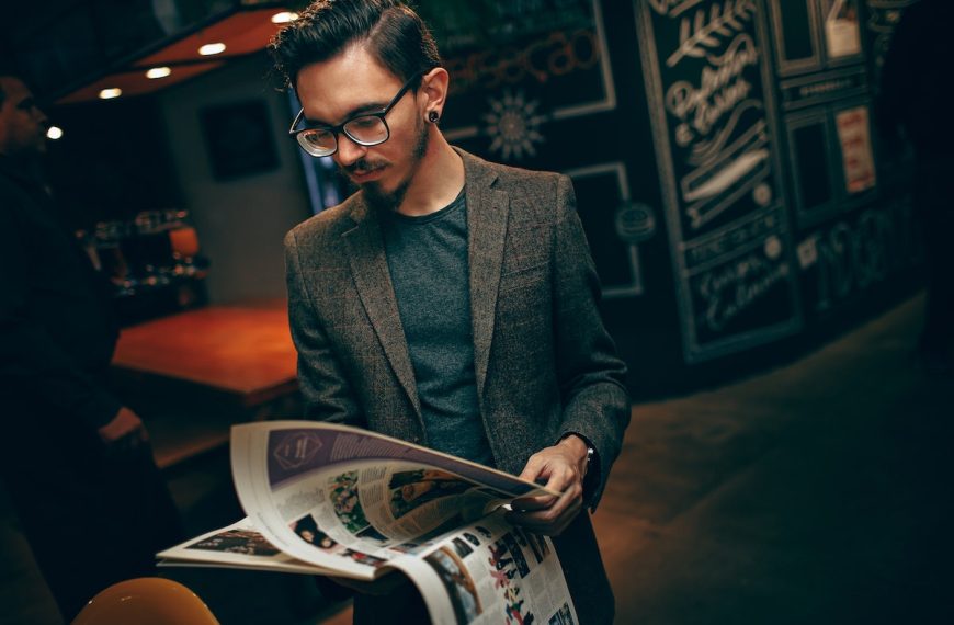 Salam Vancouver Magazine (Issue 221)
