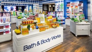 Bath & Body Works شمع های Three-Wick رایگان&hellip;