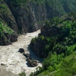 Grand Canyon Of The North در BC با جنگلی سرسبز احاطه شده است